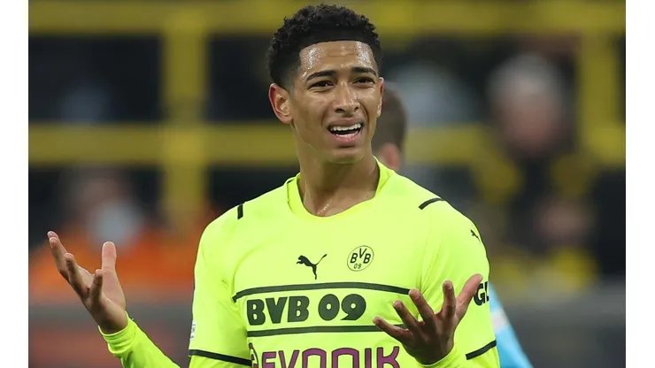 Alex Grimm/Getty Images - Bellingham no Signal Iduna Park, na Alemanha