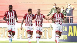 Foto: Paulo Paiva/AGIF | Dos 10 atacantes do Náutico apenas dois renovaram com o clube