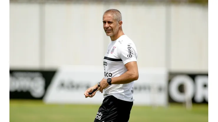 Foto: Rodrigo Coca/Ag. Corinthians | Sylvinho destaca xodó da Fiel Torcida