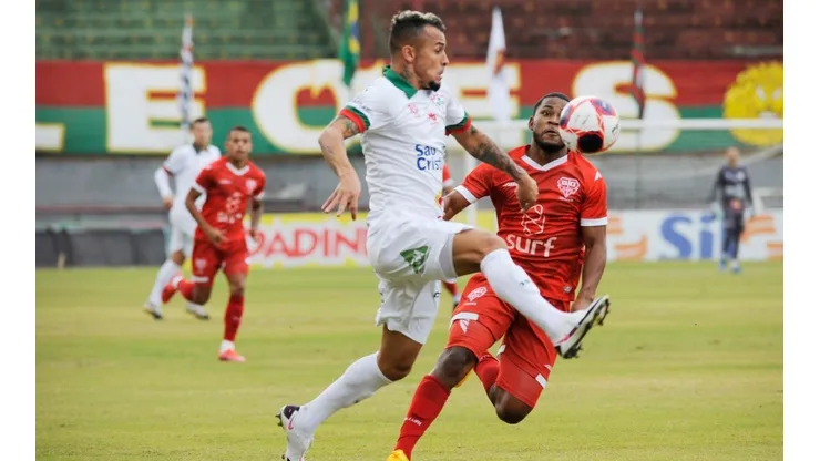 Caio Mancha renovou contrato com a Portuguesa até o fim do ano (Foto: Dorival Rosa/Portuguesa)