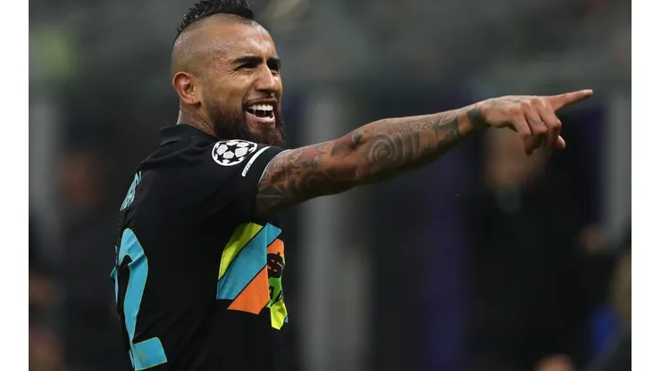 Foto: Marco Luzzani/Getty Images - Vidal está em final de contrato na Inter de Milão e canal cravou acerto com o Atlético para janeiro