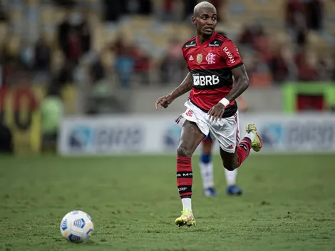 Ramon, lateral-esquerdo do Flamengo, se pronuncia após acidente que vitimou ciclista