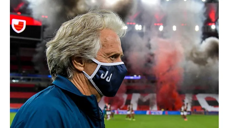 Foto: Thiago Ribeiro/AGIF | Jorge Jesus marcou a história do Flamengo ao comandar uma das melhores temporadas do clube