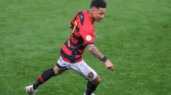 Foto: Marcello Zambrana/AGIF - Neilton se lesionou em julho e até agora não voltou ao Sport