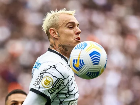 Róger Guedes e Jô disputam artilharia do Corinthians na reta final do Campeonato Brasileiro