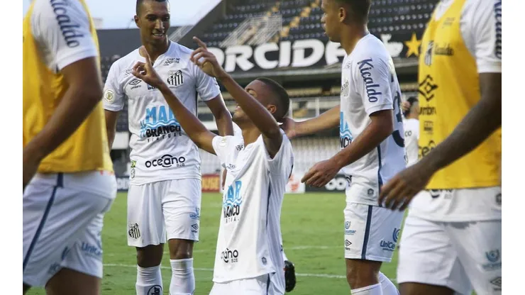 Foto: Pedro Ernesto Guerra Azevedo/Santos FC/Divulgação - Fora dos planos de Carille, atacante pode sair do Santos