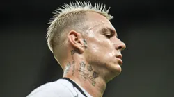 Foto: Kely Pereira/AGIF - Róger Guedes explicou que quer ser campeão com camisa do Corinthians antes de pensar em ir para outro clube