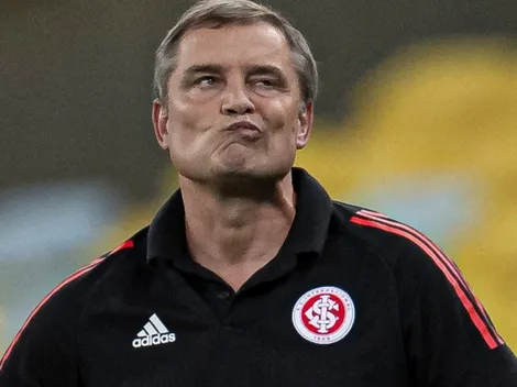 Santos tenta atravessar Aguirre no Inter e vai atrás de volante para 2022: "Tem interesse", diz setorista