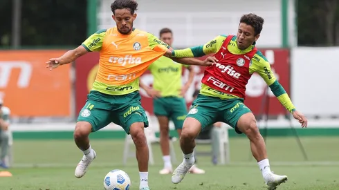 Foto: Cesar Greco - Scarpa e Marcos Rocha são dois jogadores com contratos válidos até o fim de 2022 no Palmeiras