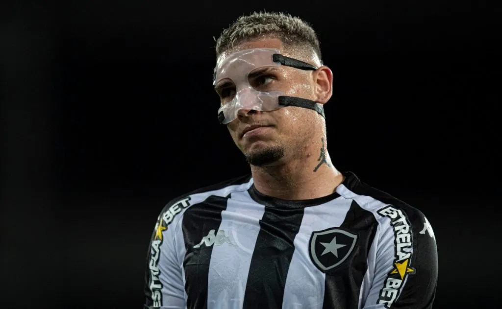 Foto: Jorge Rodrigues/AGIF – Rafael Navarro se declarou ao Botafogo