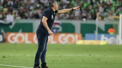 Jorginho detonou arbitragem de Cuiabá x Palmeiras (Foto: AssCom Dourado)