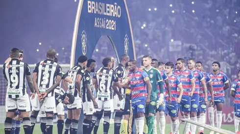 Fortaleza e Ceará fizeram grandes partidas em 2021 (Foto: Kely Pereira/AGIF)