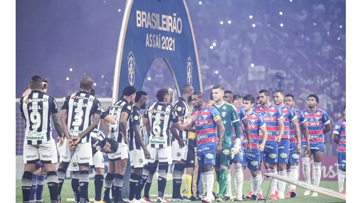 Fortaleza e Ceará fizeram grandes partidas em 2021 (Foto: Kely Pereira/AGIF)
