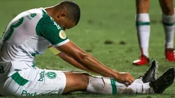 Alessandra Torres/AGIF - Joilson jogador do Chapecoense lamenta derrota ao final da partida contra o América-MG.