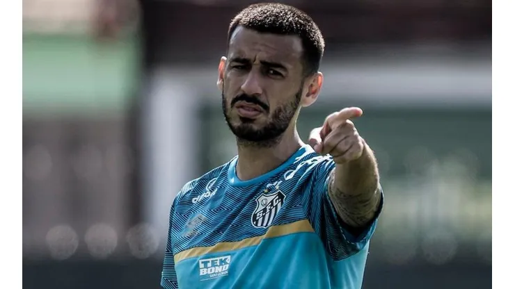 Foto: Ivan Storti/Santos FC - Camacho rescindiu com o Corinthians e chegou ao Santos em 2022. Peixe agora quer Richard