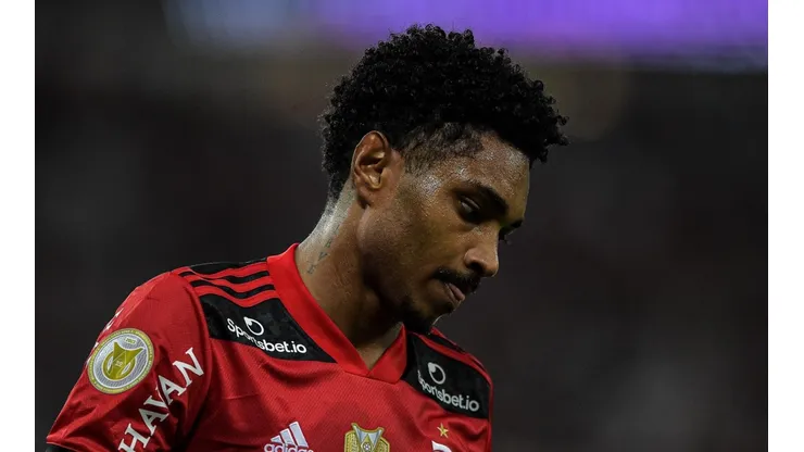 Foto: Thiago Ribeiro/AGIF - Vitinho vive boa fase no CRF
