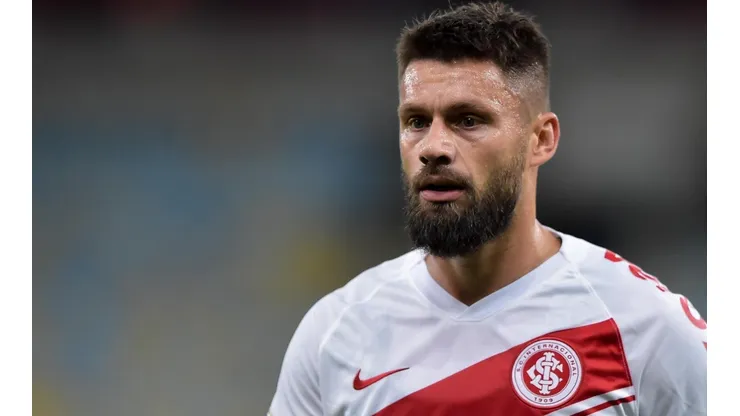 Foto: Thiago Ribeiro/AGIF - Sóbis falou sobre o lance polêmico que desfavoreceu o Inter.