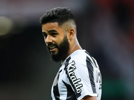 Corinthians avisa ao Santos que irá oferecer meio-campista para contratar Felipe Jonatan