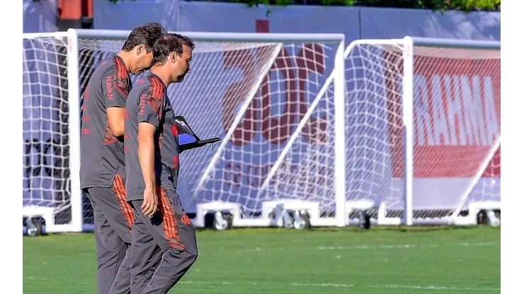 Maurício Souza volta a assumir o Flamengo interinamente e escala a equipe para confronto contra o Ceará (Foto: Marcelo Cortes / Flamengo)