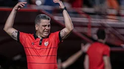 Marcelo Cabo, técnico do Atlético-GO (Foto: Heber Gomes/AGIF)