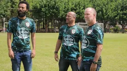 Sérgio Soares e comissão técnico conhecendo o CT da Portuguesa (Foto: Dorival Rosa/Portuguesa)