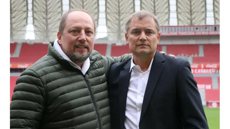 Foto: Ricardo Duarte/Internacional/Divulgação - Barcellos e Aguirre: Inter não conta com defensor para 2022