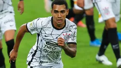 Du Queiroz, volante do Corinthians (Foto: Pedro H. Tesch/AGIF)