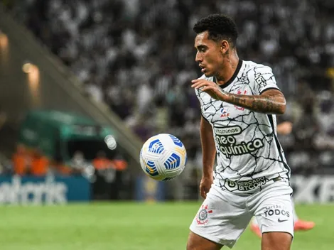 Eleito craque do jogo, Du Queiroz relata dificuldade e agradece a si mesmo: “É difícil um favelado chegar até aqui”