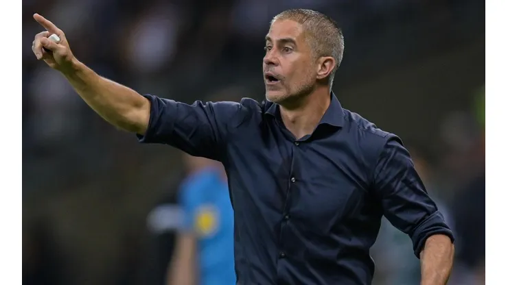 Sylvinho, treinador do Corinthians (Foto: Getty Images)