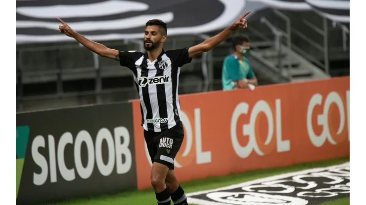 Foto: Kely Pereira/AGIF