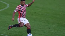 Luan, do São Paulo, já interessou ao Porto neste ano (Foto: Marcello Zambrana/AGIF)