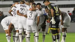 Foto: Fernanda Luz/AGIF/ Equipe do Santos na Vila Belmiro.
