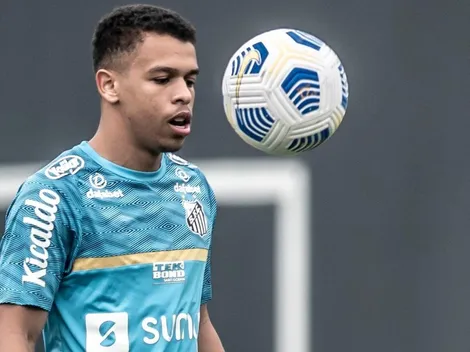 Sandry revela a emoção de ter voltado a atuar pelo Santos