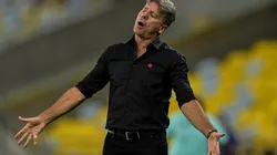 Foto: Thiago Ribeiro/AGIF - Renato foi "acusado" de aliviar para o Grêmio.