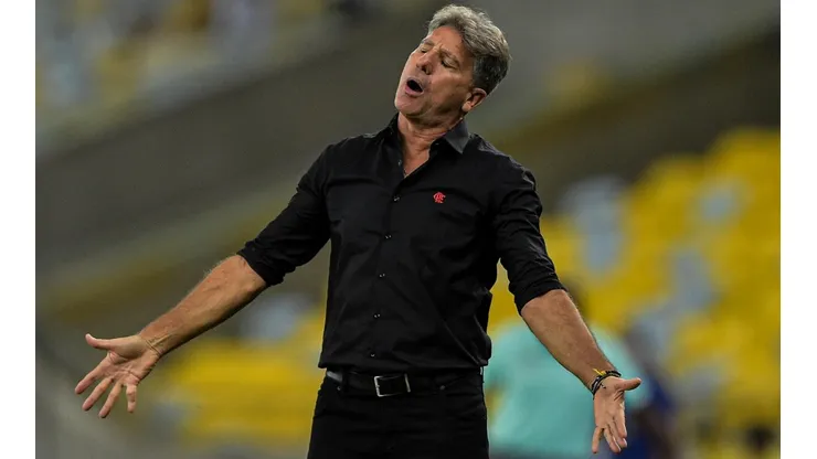 Foto: Thiago Ribeiro/AGIF - Renato foi "acusado" de aliviar para o Grêmio.