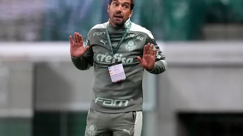 Abel Ferreira entrou para a história do Palmeiras (Foto: Andre Penner - Pool / Getty Images)