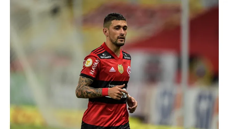 Foto: Thiago Ribeiro/AGIF - Arrascaeta comentou sobre poder jogar a final da Libertadores no Uruguai