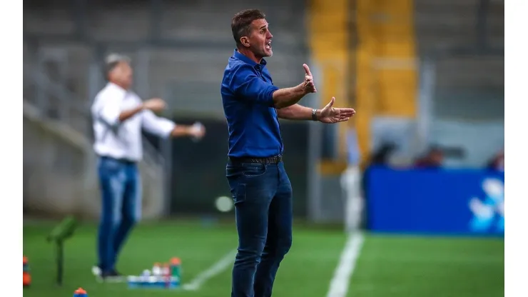 Vagner Mancini ressaltou espírito de entrega da equipe (FOTO: LUCAS UEBEL/GREMIO FBPA)