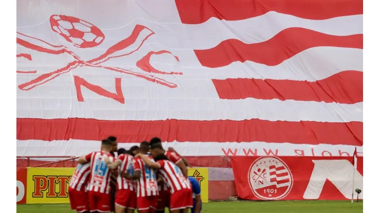 Foto: Rafael Vieira/AGIF | Náutico está nas vésperas da eleição para definir o futuro do clube e quem comandará o Timbu