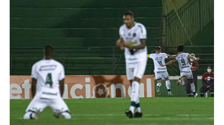 Diogo Reis/AGIF - Goiás está na primeira divisão!