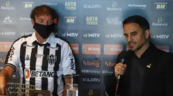 Foto: Pedro Souza / Atlético / Divulgação - Cuca e Caetano: técnico e diretor já planejam o elenco para 2022