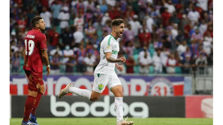 Rafael Gava comemorando gol que foi anulado pela arbitragem (Foto: AssCom Dourado)