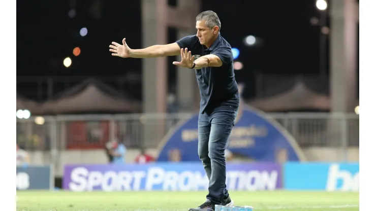 Jorginho evita projetar pontuação para permanência do Cuiabá na Série A e detona arbitragem: "É preocupante"