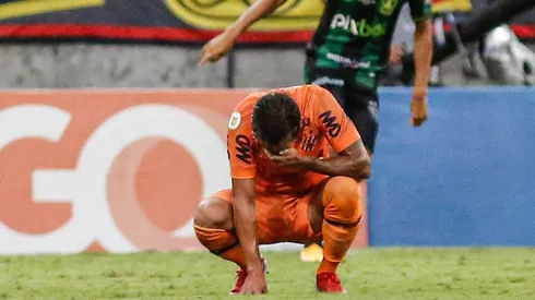 Foto: Paulo Paiva/AGIF - Everton Felipe jogador do Sport lamenta gol sofrido durante partida