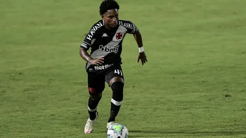 Thiago Ribeiro/AGIF – Cayo Tenório, lateral-direito do Vasco