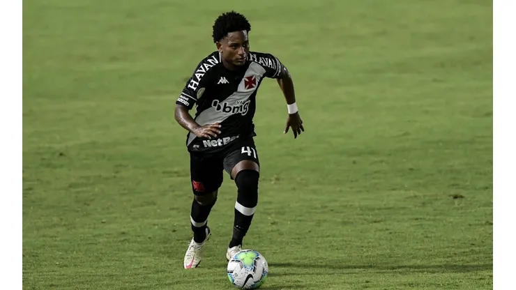 Thiago Ribeiro/AGIF - Cayo Tenório, lateral-direito do Vasco