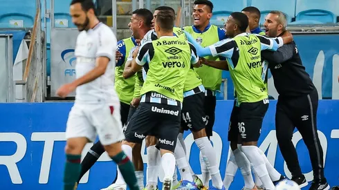 Foto: Pedro H. Tesch/AGIF - Grêmio teve seus dois últimos jogos em casa sem torcida