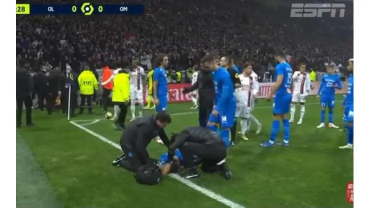 Foto: Reprodução/ESPN Brasil/ Lyon e Olympique em campo.