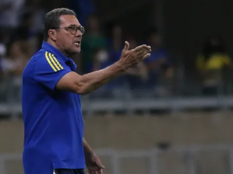 Dirigente do Cruzeiro fala sobre quitação do 'transfer ban' e clube pode não contratar para 2022