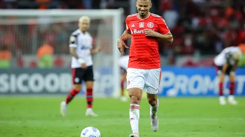 Titular e tendo atuado a partida inteira, Lindoso avalia derrota do Inter para o Flamengo